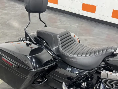 More photos of 2014 HARLEY DAVIDSON STREET GLIDE FLHX at Moto Boutique, OH