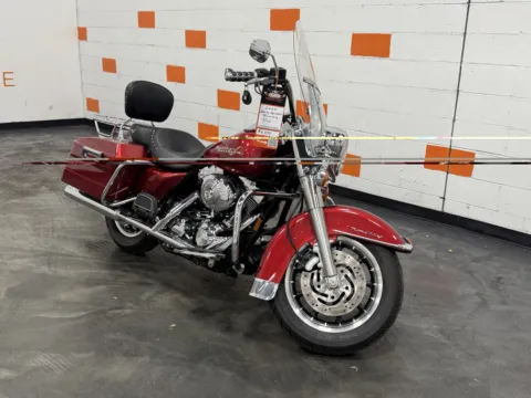Photos of 2004 HARLEY DAVIDSON ROAD KING FLHR for sale in Columbus, OH at Moto Boutique