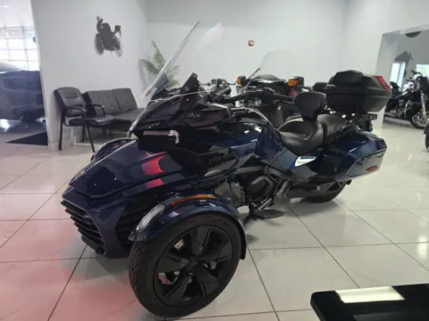 More photos of 2023 CAN AM SPYDER F3 LIMITED at Moto Boutique, OH
