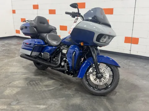 Photos of 2023 HARLEY DAVIDSON ROAD GLIDE LIMITED FLTRK for sale in Columbus, OH at Moto Boutique