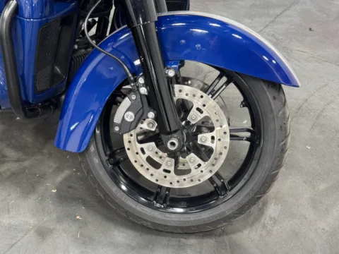 More photos of 2023 HARLEY DAVIDSON ROAD GLIDE LIMITED FLTRK at Moto Boutique, OH