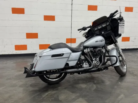 Another view of 2023 HARLEY DAVIDSON STREET GLIDE FLHX for sale in Columbus, OH at Moto Boutique