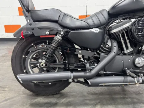 More photos of 2016 HARLEY DAVIDSON IRON XL883N at Moto Boutique, OH