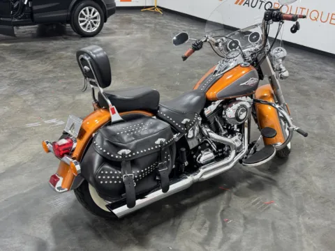 More photos of 2015 HARLEY DAVIDSON HERITAGE SOFTAIL CLASSIC FLSTC at Moto Boutique, OH
