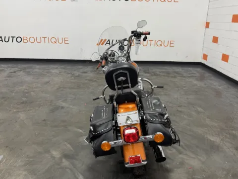 More photos of 2015 HARLEY DAVIDSON HERITAGE SOFTAIL CLASSIC FLSTC at Moto Boutique, OH
