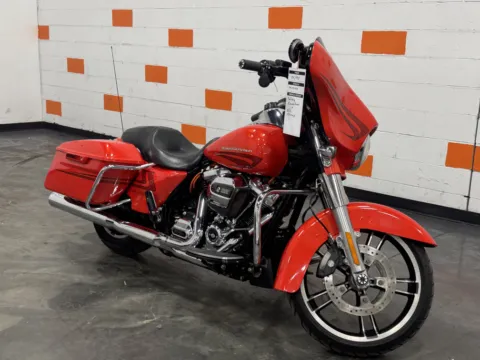 Another view of 2017 HARLEY DAVIDSON STREET GLIDE SPECIAL FLHXS for sale in Columbus, OH at Moto Boutique