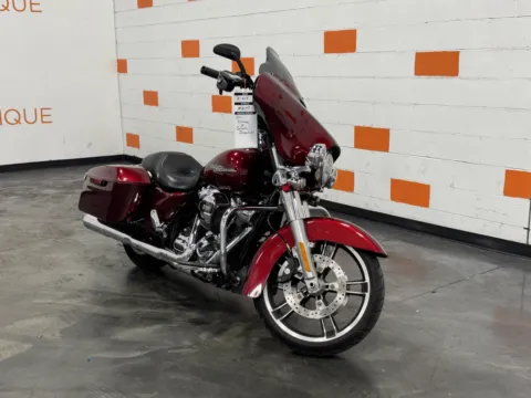 Photos of 2017 HARLEY DAVIDSON STREET GLIDE SPECIAL FLHXS for sale in Columbus, OH at Moto Boutique