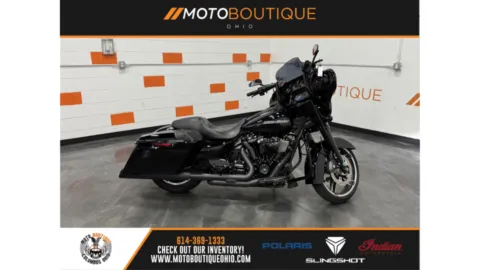 Black 2019 HARLEY DAVIDSON STREET GLIDE SPECIAL FLHXS for sale in Columbus, OH