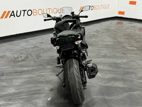 More photos of 2023 Kawasaki Ninja 1000 SX at Moto Boutique, OH