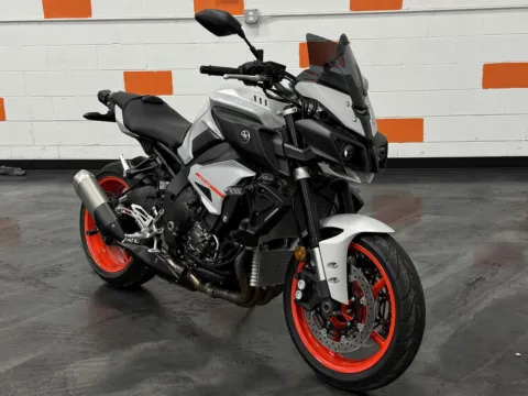 Gray 2019 YAMAHA MT-10 for sale in Columbus, OH