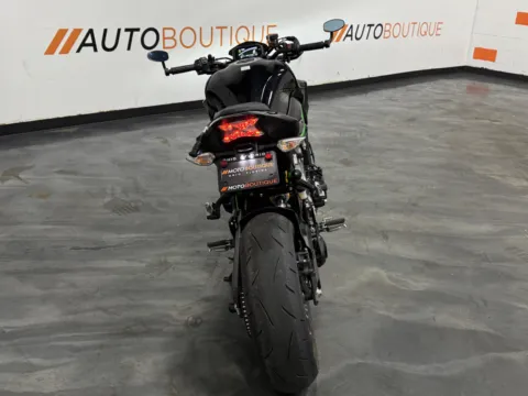 More photos of 2024 KAWASAKI Z900 SE at Moto Boutique, OH