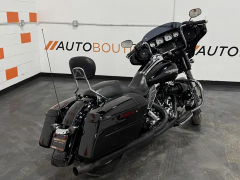 Another view of 2015 Harley-Davidson Street Glide Special for sale in Columbus, OH at Moto Boutique