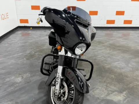 More photos of 2018 Harley-Davidson Street Glide Special at Moto Boutique, OH