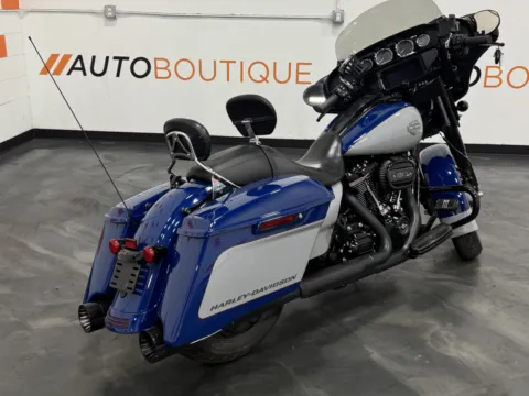 More photos of 2023 HARLEY DAVIDSON STREET GLIDE SPECIAL FLHXS at Moto Boutique, OH