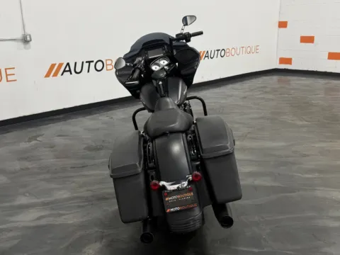 More photos of 2017 HARLEY DAVIDSON ROAD GLIDE FLTRX at Moto Boutique, OH