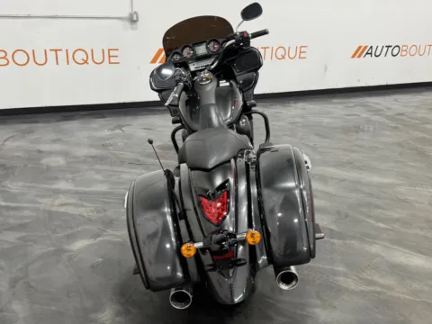 More photos of 2021 Kawasaki Vulcan 1700 Vaquero ABS at Moto Boutique, OH