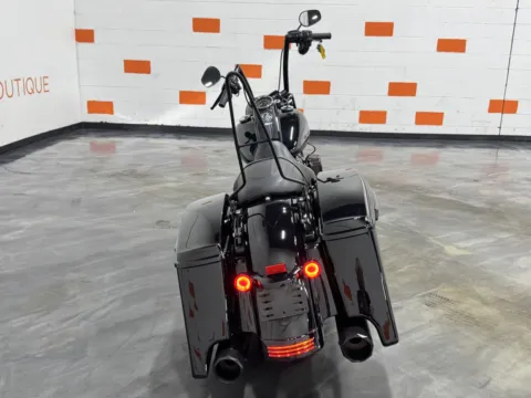 More photos of 2022 Harley Davidson ROAD KING SPECIAL FLHRXS at Moto Boutique, OH