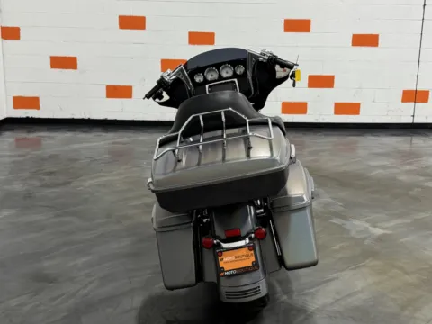 More photos of 2016 Harley-Davidson Street Glide Special at Moto Boutique, OH