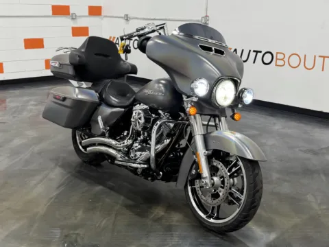 Photos of 2016 Harley-Davidson Street Glide Special for sale in Columbus, OH at Moto Boutique