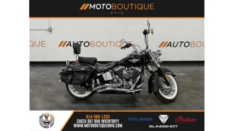 Black 2016 HARLEY DAVIDSON HERITAGE SOFTAIL CLASSIC FLSTC for sale in Columbus, OH