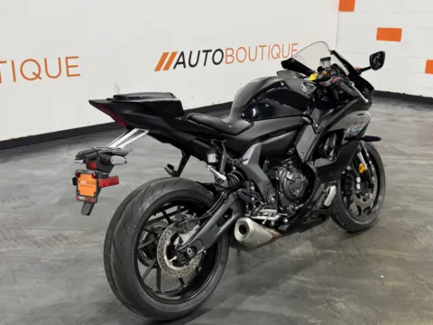 Another view of 2023 YAMAHA R7 for sale in Columbus, OH at Moto Boutique