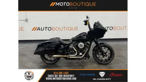 Black 2015 HARLEY DAVIDSON ROAD GLIDE SPECIAL FLTRXS for sale in Columbus, OH