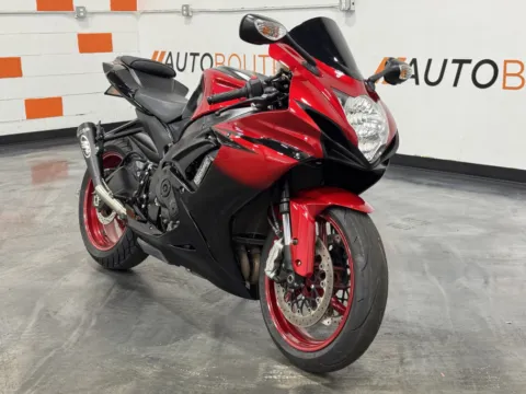 Photos of 2017 SUZUKI GSXR 600 for sale in Columbus, OH at Moto Boutique