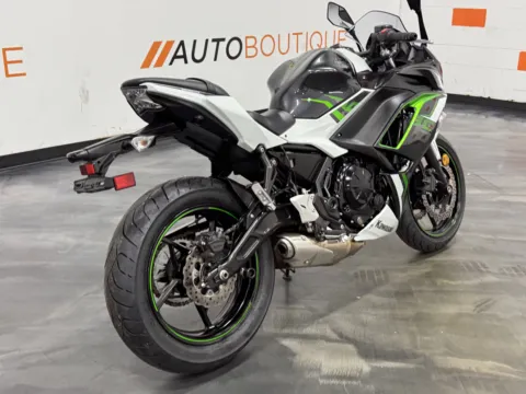 More photos of 2022 KAWASAKI NINJA 650 at Moto Boutique, OH