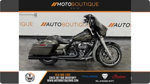 Gold 2017 HARLEY DAVIDSON STREET GLIDE SPECIAL FLHXS for sale in Columbus, OH
