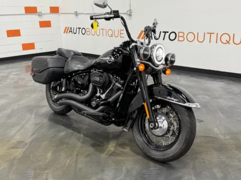 Photos of 2019 HARLEY DAVIDSON HERITAGE CLASSIC 114 FLHCS for sale in Columbus, OH at Moto Boutique