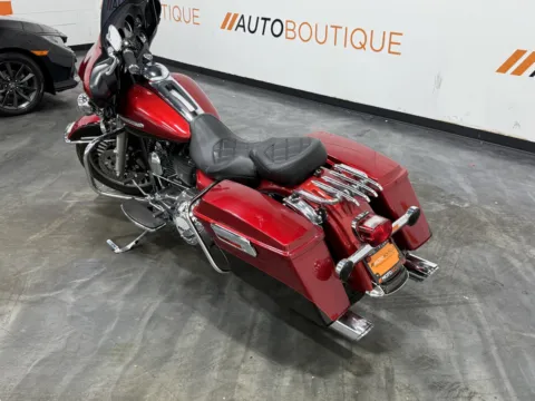 Photos of 2013 Harley-Davidson Electra Glide Ultra Limited for sale in Columbus, OH at Moto Boutique