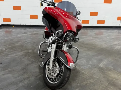 More photos of 2013 Harley-Davidson Electra Glide Ultra Limited at Moto Boutique, OH