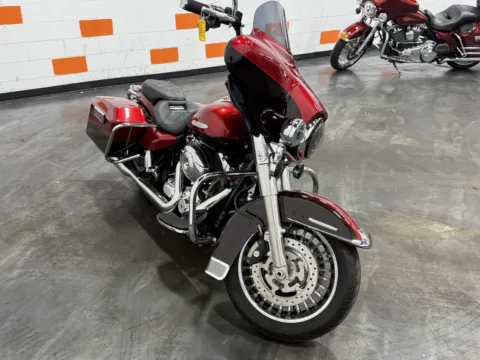 More photos of 2013 Harley-Davidson Electra Glide Ultra Limited at Moto Boutique, OH