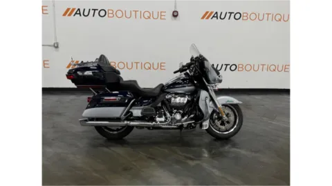 Black 2019 HARLEY DAVIDSON ULTRA LIMITED FLHTK for sale in Columbus, OH
