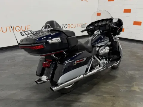 Another view of 2019 HARLEY DAVIDSON ULTRA LIMITED FLHTK for sale in Columbus, OH at Moto Boutique