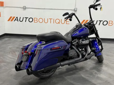 More photos of 2020 HARLEY DAVIDSON ROAD KING SPECIAL FLHRXS at Moto Boutique, OH
