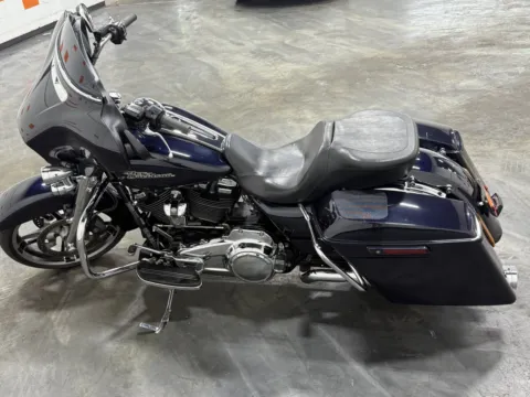 More photos of 2019 HARLEY DAVIDSON STREET GLIDE FLHX at Moto Boutique, OH