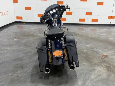 Another view of 2019 HARLEY DAVIDSON STREET GLIDE FLHX for sale in Columbus, OH at Moto Boutique