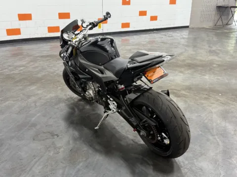 More photos of 2016 BMW S1000R 1000 R at Moto Boutique, OH