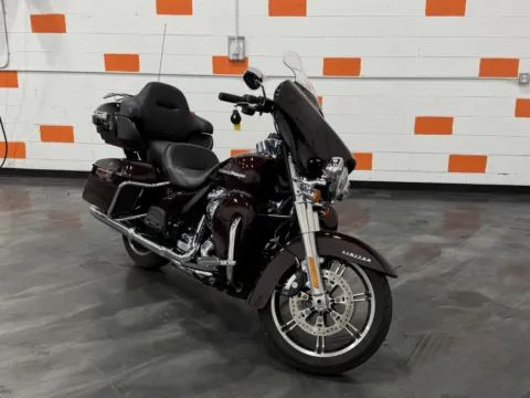 Another view of 2021 HARLEY DAVIDSON ULTRA LIMITED FLHTK for sale in Columbus, OH at Moto Boutique