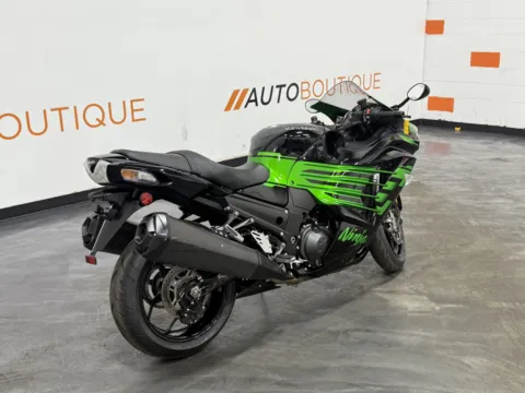 Another view of 2020 Kawasaki Ninja ZX-14R ABS for sale in Columbus, OH at Moto Boutique