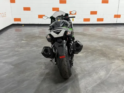 More photos of 2020 Kawasaki Ninja ZX-14R ABS at Moto Boutique, OH
