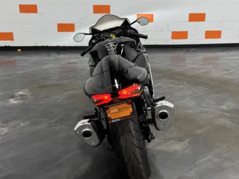 More photos of 2022 SUZUKI HAYABUSA 1340 at Moto Boutique, OH