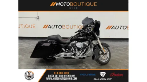 Black 2009 HARLEY DAVIDSON STREET GLIDE FLHX for sale in Columbus, OH