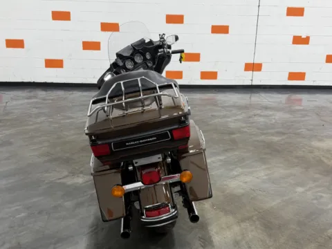 More photos of 2013 HARLEY DAVIDSON ULTRA LIMITED FLHTK at Moto Boutique, OH