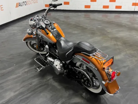 More photos of 2014 HARLEY DAVIDSON SOFTAIL DELUXE FLSTN at Moto Boutique, OH