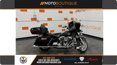Black 2008 HARLEY DAVIDSON ULTRA CLASSIC FLHTCU for sale in Columbus, OH