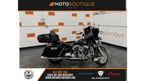 Black 2008 HARLEY DAVIDSON ULTRA CLASSIC FLHTCU for sale in Columbus, OH