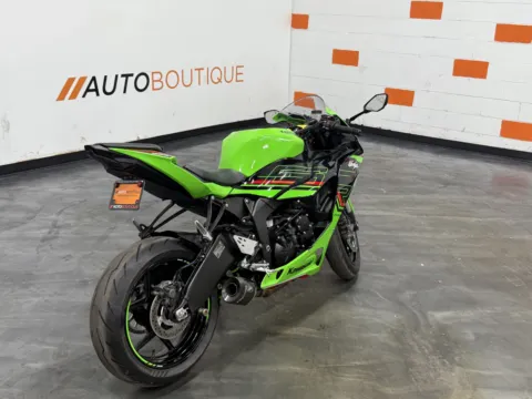 Another view of 2024 KAWASAKI ZX6R KRT for sale in Columbus, OH at Moto Boutique