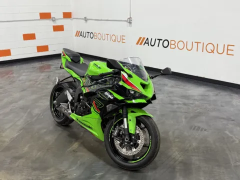 Photos of 2024 KAWASAKI ZX6R KRT for sale in Columbus, OH at Moto Boutique
